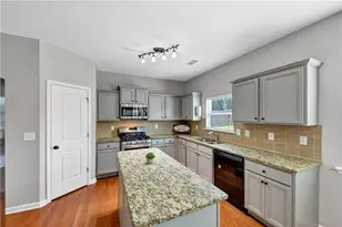 210 Creek View Ln, Acworth, GA 30102 - Photo 10