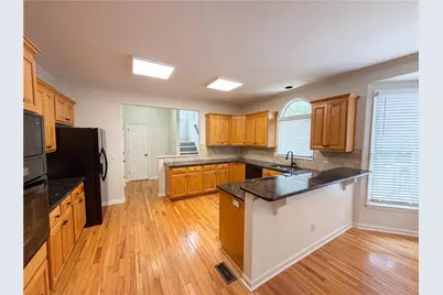 1900 Milfield Circle, Snellville, GA 30078 - Photo 8