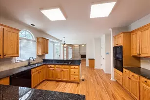 1900 Milfield Cir, Snellville, GA 30078 - Photo 2