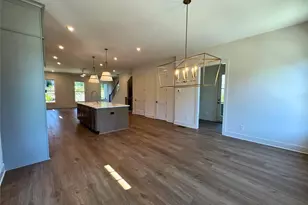1917 Repose Dr, Chamblee, GA 30341 - Photo 12