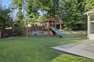 1255 Redbud Dr, Alpharetta, GA 30005 - Photo 16