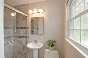 2065 Renault Ln, Atlanta, GA 30345 - Photo 34