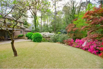 2065 Renault Lane, Atlanta, GA 30345 - Photo 40