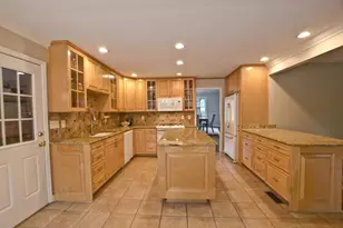 2065 Renault Ln, Atlanta, GA 30345 - Photo 14