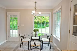 2065 Renault Ln, Atlanta, GA 30345 - Photo 16