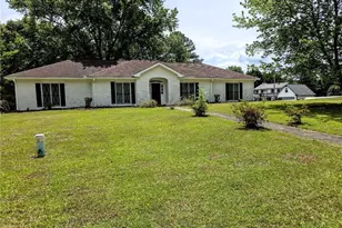 2064 Skyland Glen Dr, Snellville, GA 30078 - Photo 2
