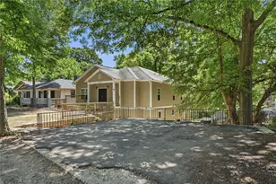 1070 Mayson Turner Rd NW, Atlanta, GA 30314 - Photo 2