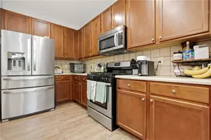 515 Creekshire Cir, Canton, GA 30115 - Photo 12