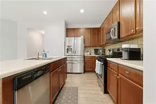 515 Creekshire Cir, Canton, GA 30115 - Photo 10
