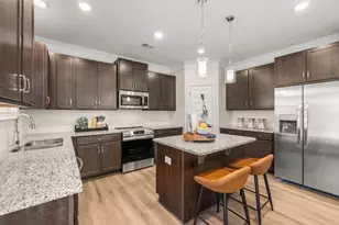 557 Grover St, Hoschton, GA 30548 - Photo 6