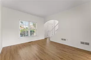 8455 Woodland View Dr, Gainesville, GA 30506 - Photo 10