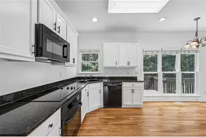 6367 Spring Lake Drive, Flowery Branch, GA 30542 - Photo 12