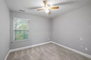 2570 Castellan Dr, Atlanta, GA 30316 - Photo 10