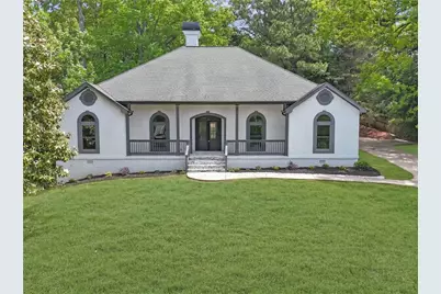 731 Chattahoochee Place, Gainesville, GA 30506 - Photo 2