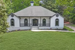 731 Chattahoochee Pl, Gainesville, GA 30506 - Photo 2