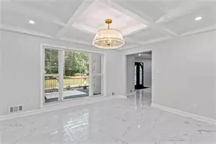 2023 Stoneleigh Dr, Stone Mountain, GA 30087 - Photo 24