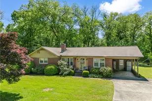 106 E Valley Rd, Rome, GA 30161 - Photo 2
