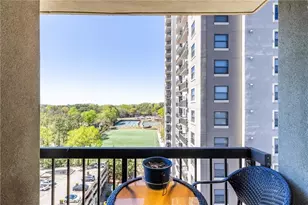 795 Hammond Dr, Sandy Springs, GA 30328 - Photo 2