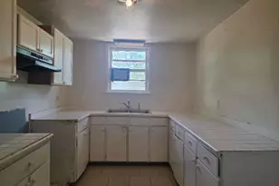 3127 Hendrix Circle, Covington, GA 30014 - Photo 12