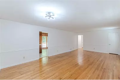 3483 Scenic Drive, East Point, GA 30344 - Photo 8