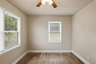 1620 Eastland Rd SE, Atlanta, GA 30316 - Photo 4