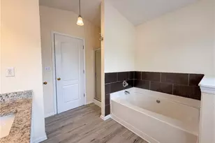 5080 Windsor Forrest Ln, Atlanta, GA 30349 - Photo 6