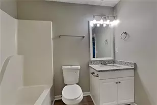 6469 Lester Ln, Stone Mountain, GA 30087 - Photo 16