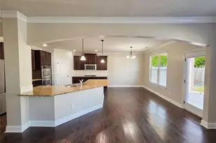 510 Georgia Cir, Loganville, GA 30052 - Photo 2