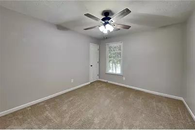 9880 Lake Forest Way, Roswell, GA 30076 - Photo 12