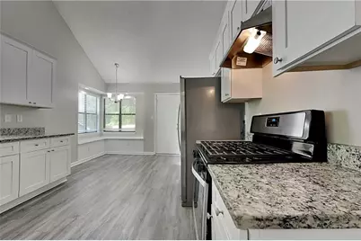 548 Julius Drive, Stone Mountain, GA 30087 - Photo 6