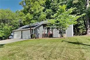548 Julius Dr, Stone Mountain, GA 30087 - Photo 1
