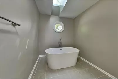548 Julius Drive, Stone Mountain, GA 30087 - Photo 12