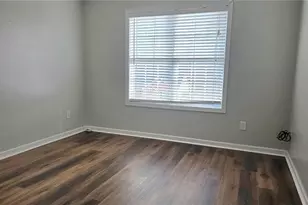 1048 Falls Brooke Dr, Conyers, GA 30094 - Photo 12