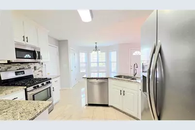 1048 Falls Brooke Drive, Conyers, GA 30094 - Photo 6