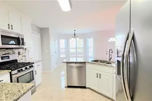 1048 Falls Brooke Dr, Conyers, GA 30094 - Photo 6