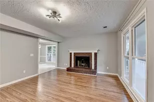 1181 Izod Ct, Lawrenceville, GA 30044 - Photo 6