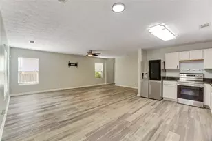 301 Silver Spring St, Dallas, GA 30157 - Photo 8