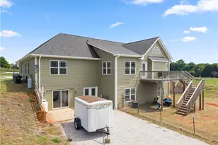 9204 Skitts Mountain Dr, Lula, GA 30554 - Photo 64