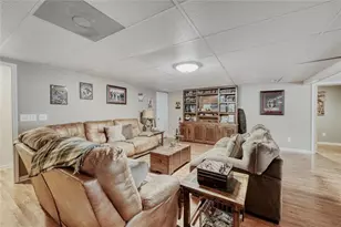 1611 Lake View Ct, Loganville, GA 30052 - Photo 44
