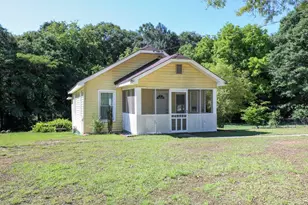 1186 E Tugalo St, Toccoa, GA 30577 - Photo 4