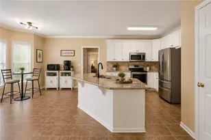 2150 Laurel Lake Dr, Suwanee, GA 30024 - Photo 10