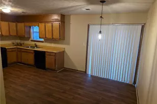 399 Sir Winston Ct, Jonesboro, GA 30238 - Photo 6