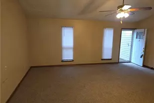 399 Sir Winston Ct, Jonesboro, GA 30238 - Photo 8