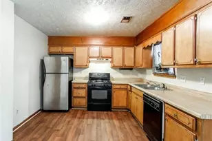 399 Sir Winston Ct, Jonesboro, GA 30238 - Photo 4