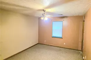 399 Sir Winston Ct, Jonesboro, GA 30238 - Photo 12