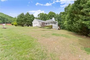 652 Shadow Mountain Ln, Cleveland, GA 30528 - Photo 6