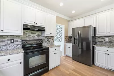 170 Ruby Forest Parkway, Suwanee, GA 30024 - Photo 16