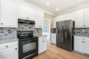 170 Ruby Forest Pkwy, Suwanee, GA 30024 - Photo 16