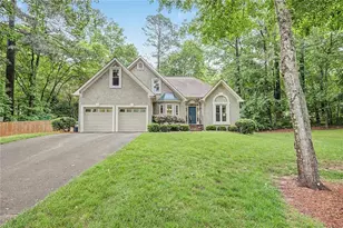 157 Stanbrough Dr, Dallas, GA 30157 - Photo 2