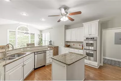 272 Lostwood Trail, Sugar Hill, GA 30518 - Photo 18
